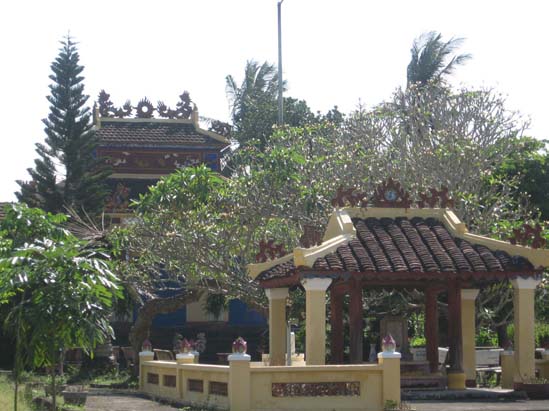 Bộ VHTTDL cho ý kiến về Dự án tu bổ di tích Mộ và Đền thờ Bùi Tá Hán, tỉnh Quảng Ngãi - Ảnh 1.