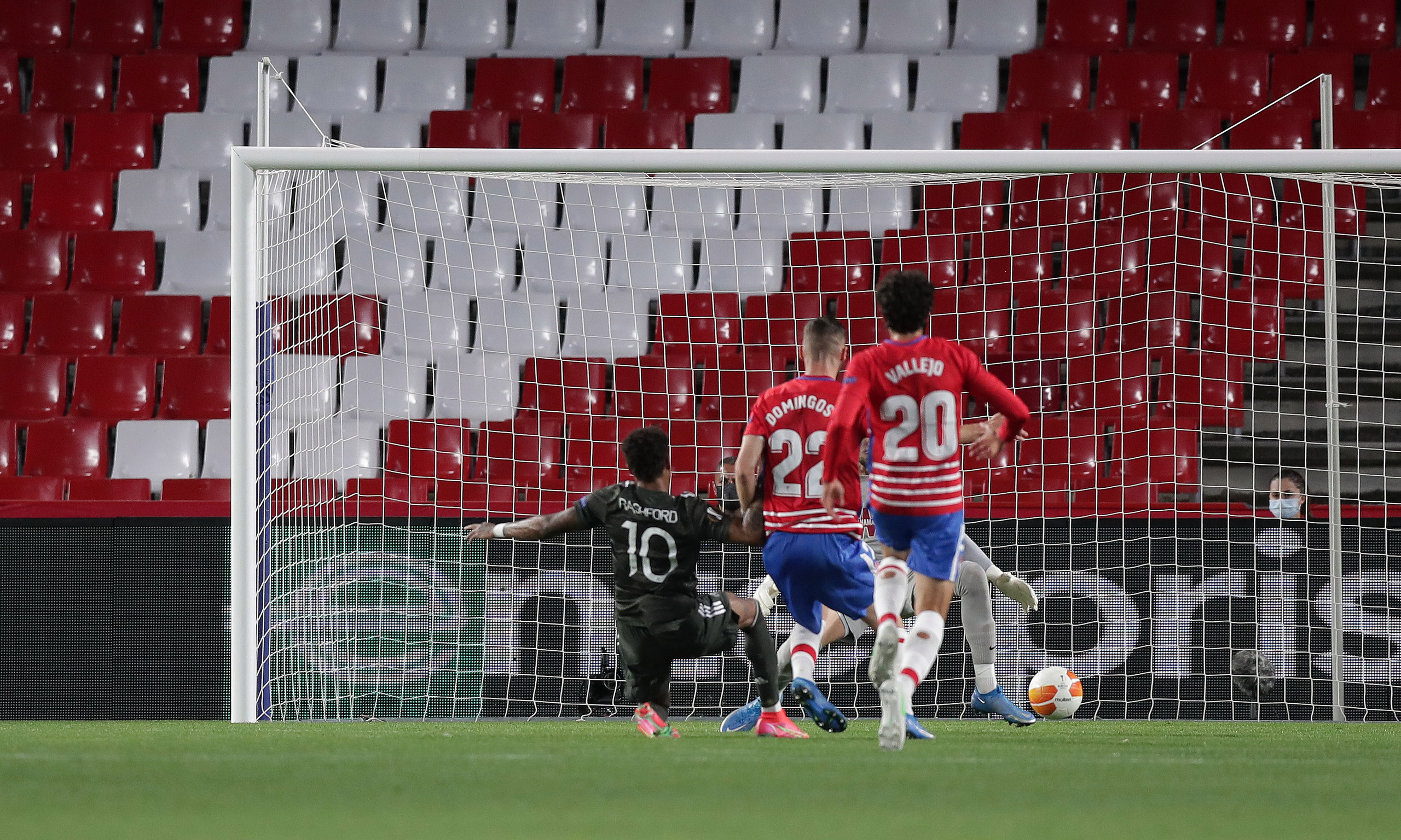 Rashford giúp MU đặt một chân vào bán kết Europa League - Ảnh 6.