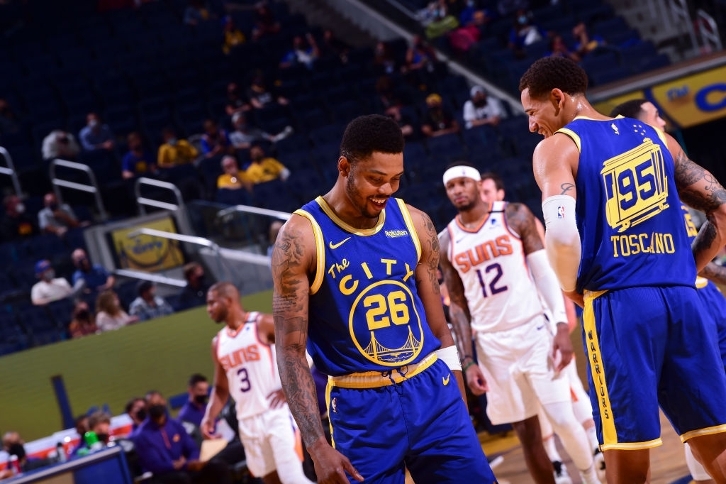 Kèm Stephen Curry đến &quot;tắt bếp&quot;, Phoenix Suns vẫn bại trận trước Golden State Warriors đầy cay đắng - Ảnh 2.