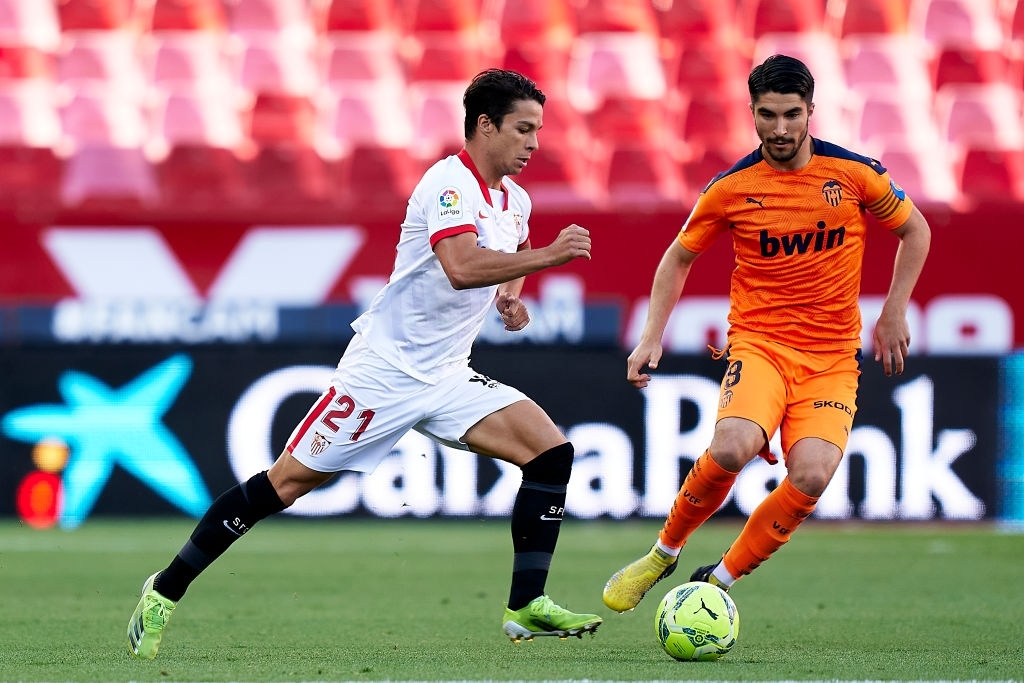 Thắng tối thiểu Valencia, Sevilla tiếp tục nuôi mộng vô địch - Ảnh 1.