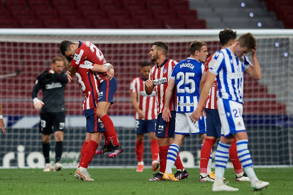 Vượt qua &quot;đỉnh núi&quot; khó nhằn nhất, Atletico Madrid tiến bước dài đến ngôi vô địch La Liga - Ảnh 7.