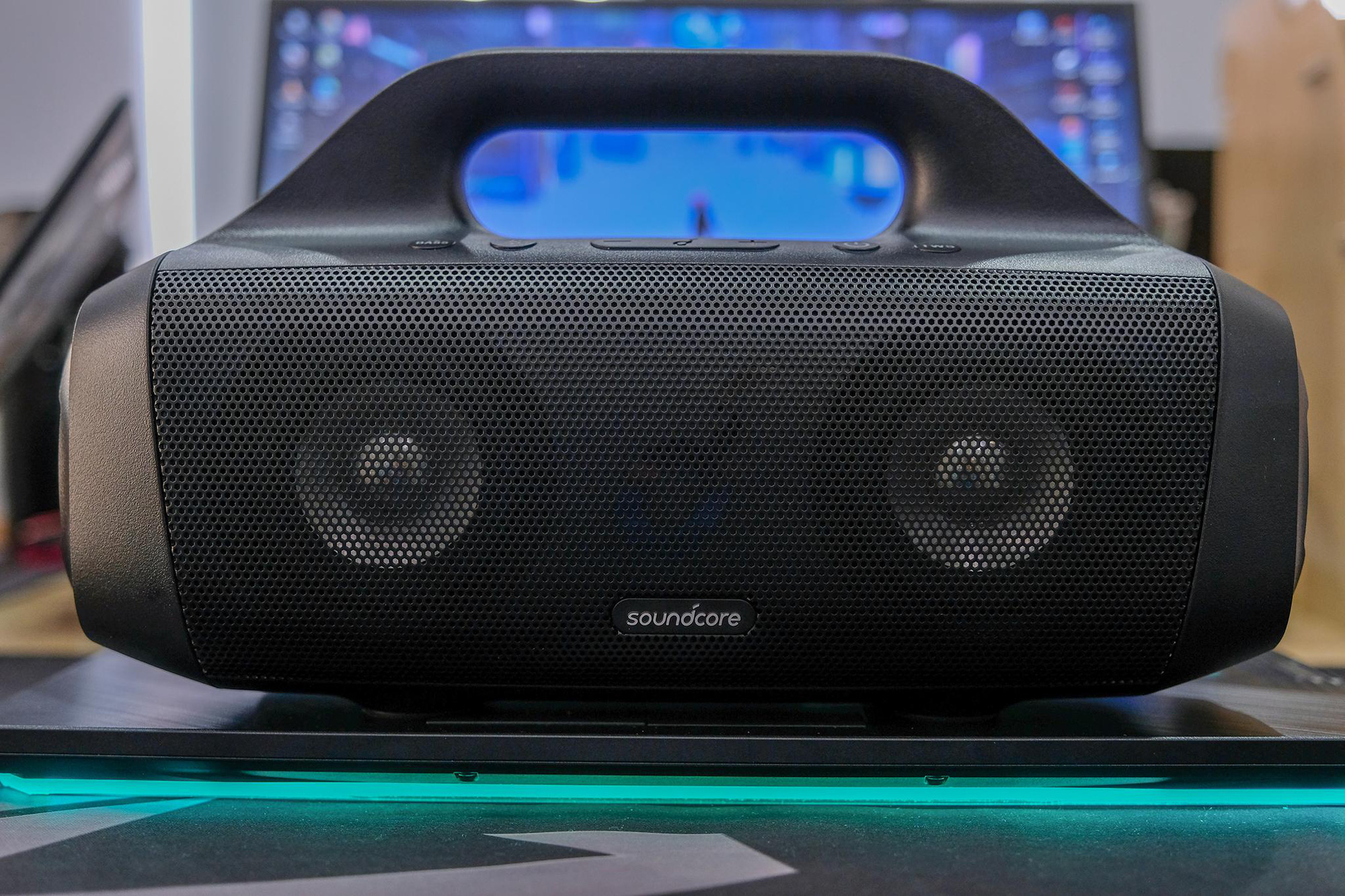 Khuấy động buổi tiệc với Anker SoundCore Motion Boom - Ảnh 2.