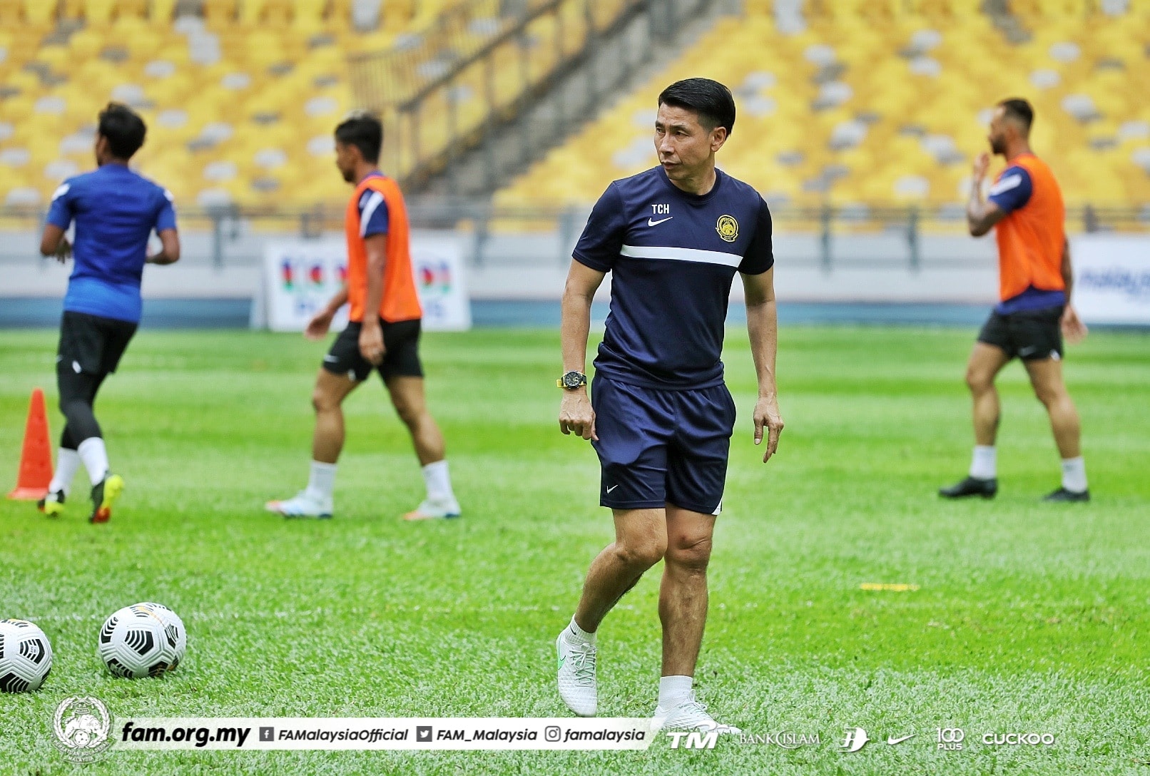 Con gái đầu lòng qua đời, tuyển thủ Malaysia nén đau thương vì vòng loại World Cup - Ảnh 2.