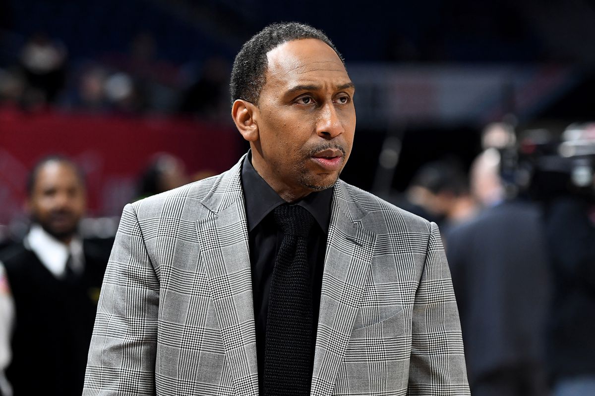 Stephen A. Smith tiếp tục chỉ trích Los Angeles Clippers: &quot;Họ nên tự biết xấu hổ với chính mình&quot; - Ảnh 2.