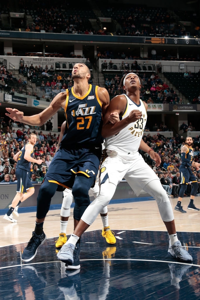 Myles Turner đoạt danh hiệu &quot;Vua Block&quot; từ tay trung phong đắt giá nhất lịch sử NBA nhờ ngoại lệ đặc cách - Ảnh 2.