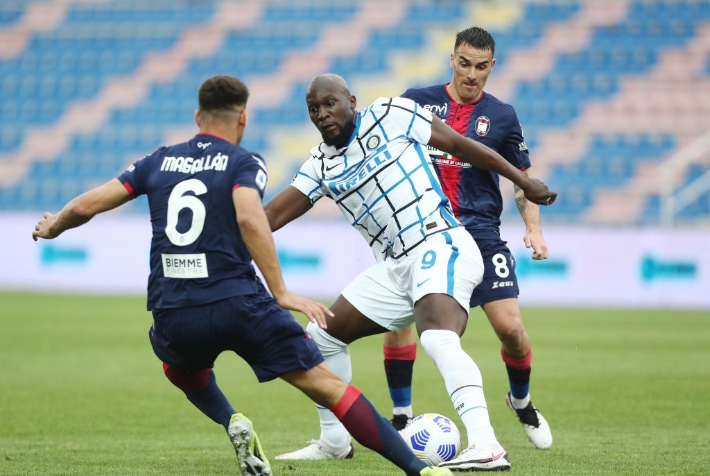 &quot;Thắng nhẹ&quot; đội bét bảng 2-0, Inter Milan đếm ngày nhận cúp - Ảnh 1.