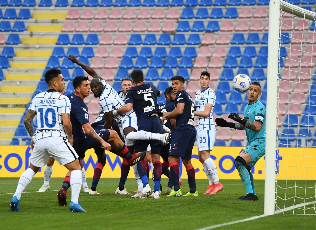 &quot;Thắng nhẹ&quot; đội bét bảng 2-0, Inter Milan đếm ngày nhận cúp - Ảnh 3.