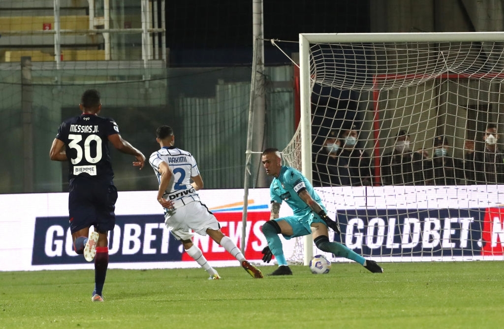 &quot;Thắng nhẹ&quot; đội bét bảng 2-0, Inter Milan đếm ngày nhận cúp - Ảnh 8.