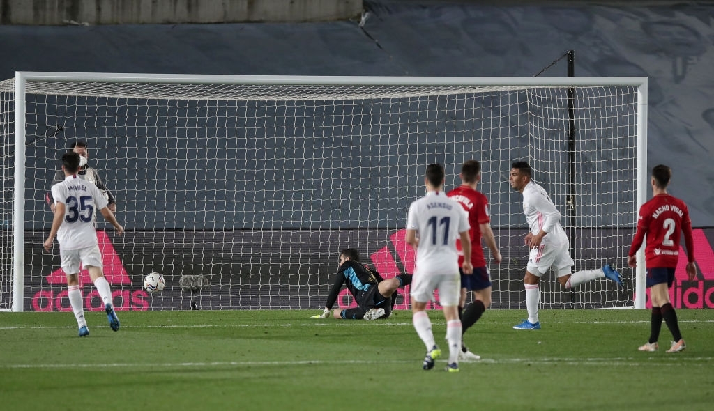 Giành trọn 3 điểm trước Osasuna, Real Madrid vẫn nuôi hi vọng bảo vệ ngôi vương - Ảnh 5.