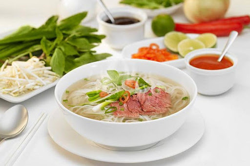 Góc giải ngố: Ăn phở bò, phở gà nên vắt chanh hay tưới giấm? - Ảnh 3.