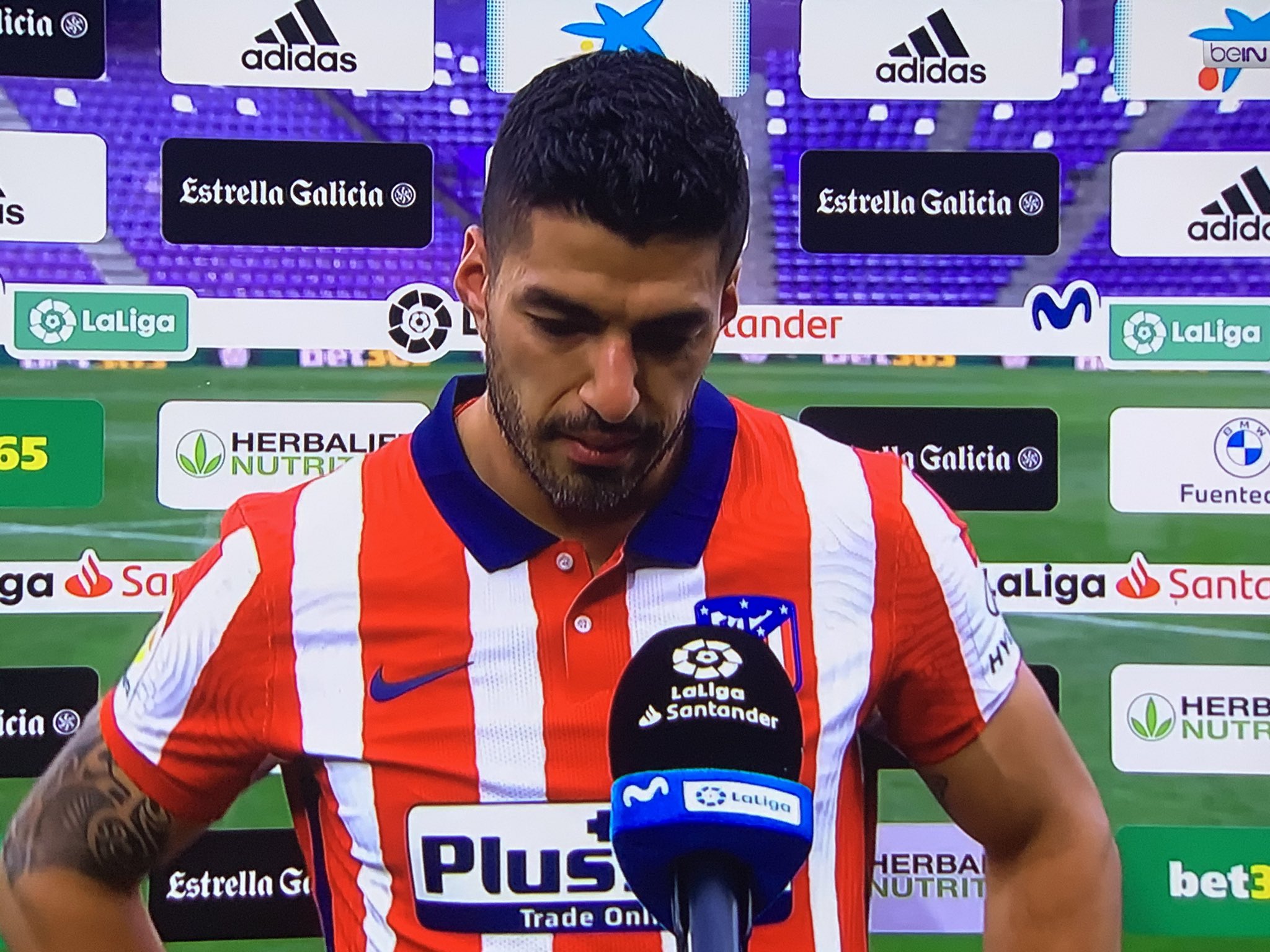 Ghi bàn đưa Atletico Madrid lên ngôi vô địch, Luis Suarez phát biểu nghẹn ngào - Ảnh 1.