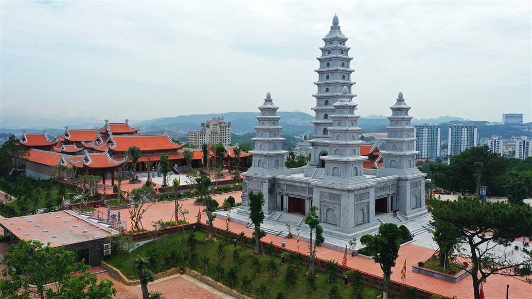 Cận cảnh nét kiến trúc Chùa Việt trên đỉnh Ba Đèo - Ảnh 6.
