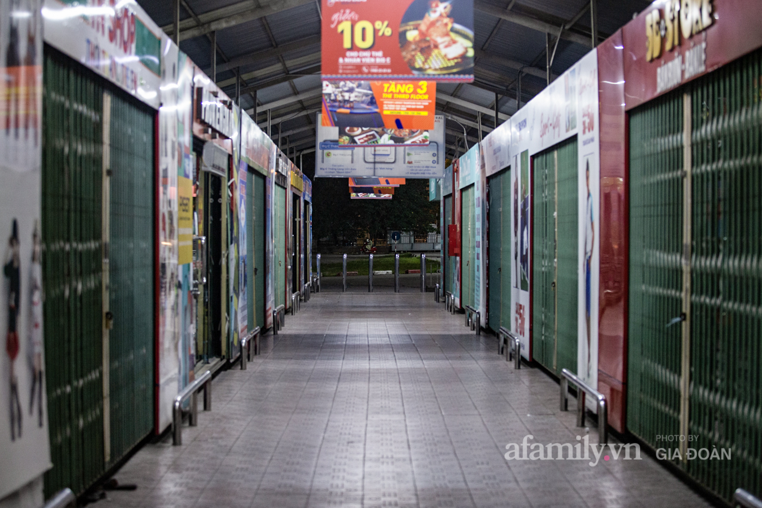 Big C Thăng Long ra thông báo tạm dừng hoạt động để phun khử khuẩn toàn bộ mặt sàn trong đêm - Ảnh 1.