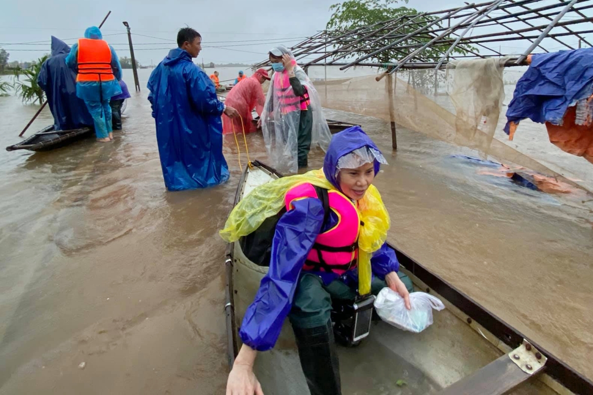 Hóa ra Hồ Ngọc Hà cũng từng đăng bài nói về chuyện Trấn Thành chuyển tiền ủng hộ miền Trung - Ảnh 3.