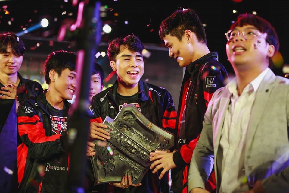 Phong Vũ Buffalo được đánh giá là tổ chức Esports xịn hơn cả DWG KIA - Ảnh 3.