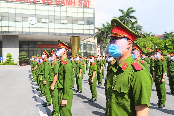 Bộ Công an chi viện 400 chiến sỹ, học viên cho Bắc Ninh chống dịch Covid-19 - Ảnh 1.