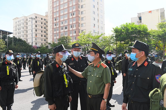 Bộ Công an chi viện 400 chiến sỹ, học viên cho Bắc Ninh chống dịch Covid-19 - Ảnh 2.