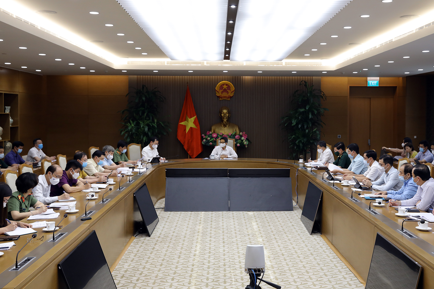 Triển khai đợt cao điểm rà soát tất cả người nhập cảnh - Ảnh 1. Triển khai đợt cao điểm rà soát tất cả người nhập cảnh - Ảnh 1.