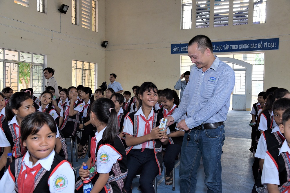 Quỹ sữa Vươn cao Việt Nam 2021 của Vinamilk sẽ có thêm 31.000 ly sữa từ sự tham gia của cộng đồng - Ảnh 4.