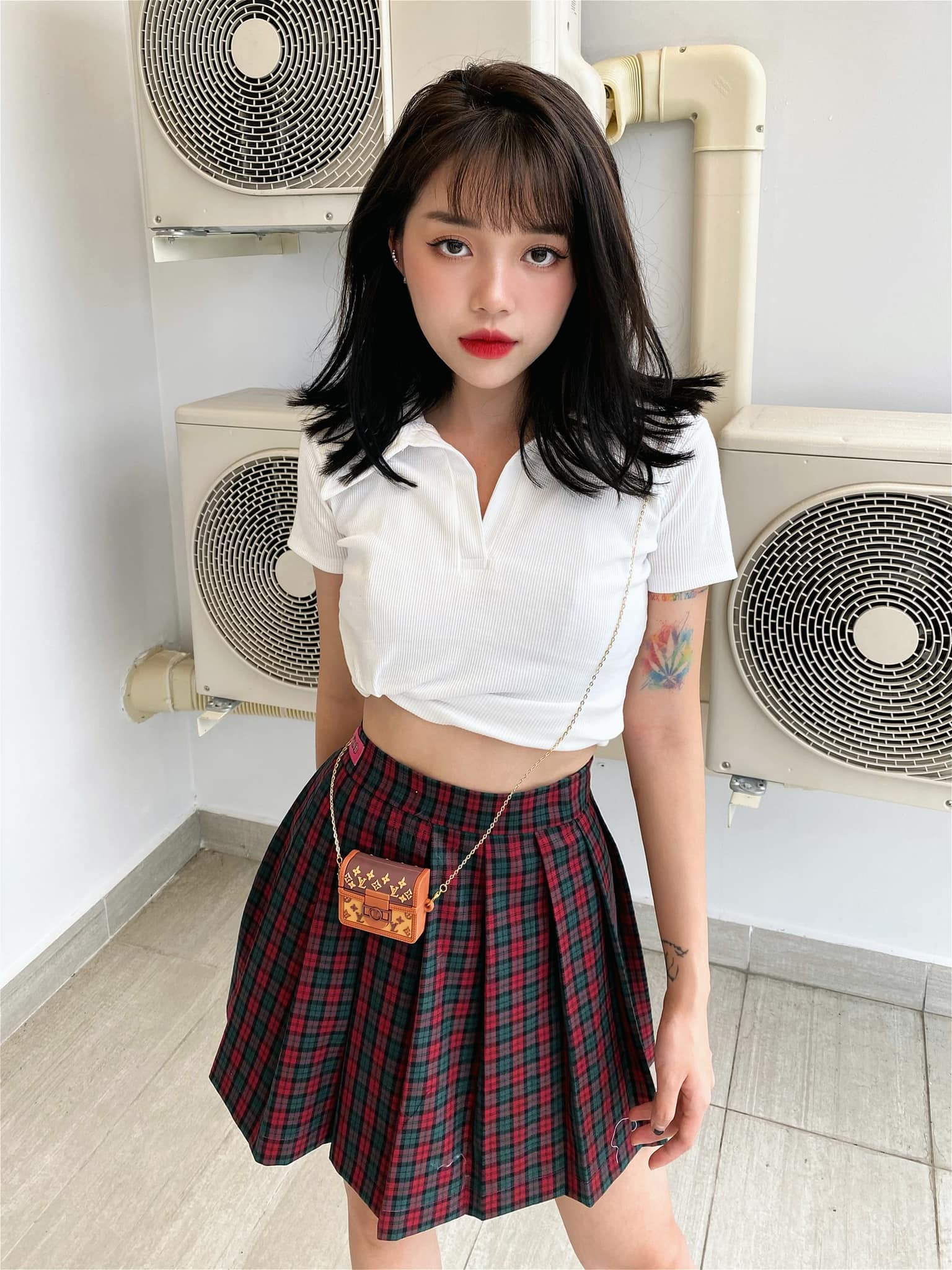 Linh Ngọc Đàm khoe dáng cực nuột ngực cong mông thủ, tuyên bố: Xinh đẹp như vậy xứng đáng có 5 người yêu - Ảnh 4.