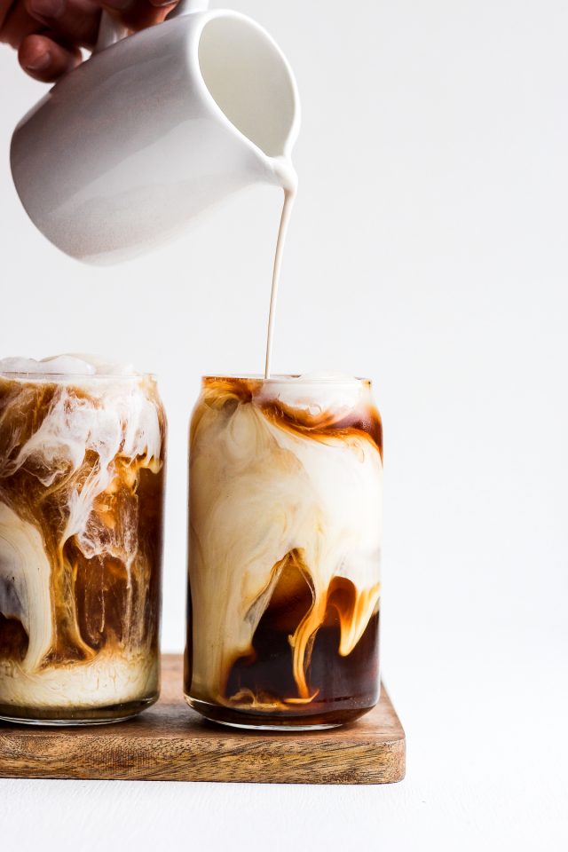 Cách pha cà phê cold brew siêu hot hit bạn đã biết chưa? - Ảnh 1.