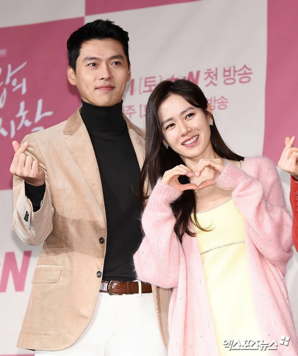 HOT: Hyun Bin - Son Ye Jin sẽ tổ chức hôn lễ vào đầu năm sau, nguyên nhân không kết hôn năm nay được tiết lộ - Ảnh 3.