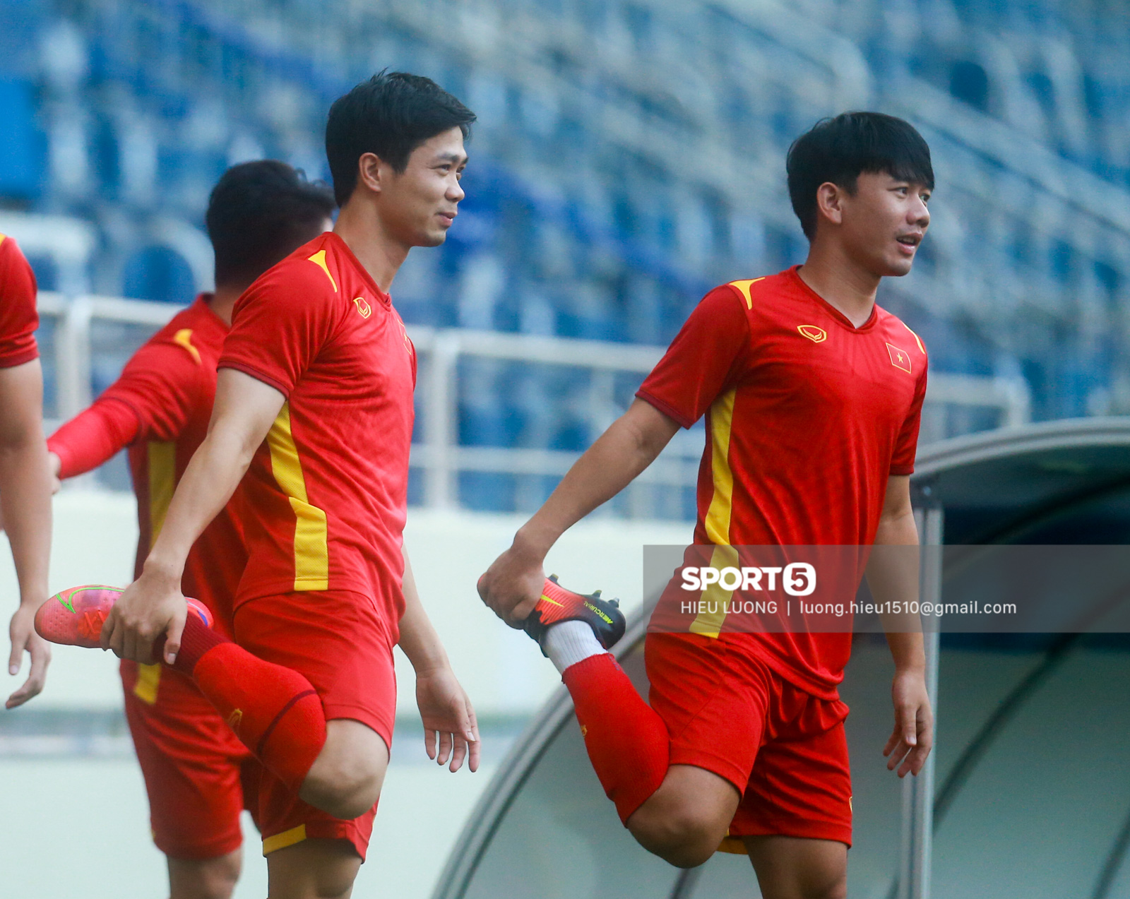 Danh sách số áo 23 tuyển thủ Việt Nam đối đầu Malaysia: Hoàng Anh thay Quang Hải - Ảnh 1.