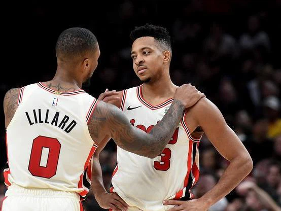 Tương lai bất định đang chờ đợi CJ McCollum cùng Portland Trail Blazers - Ảnh 4.