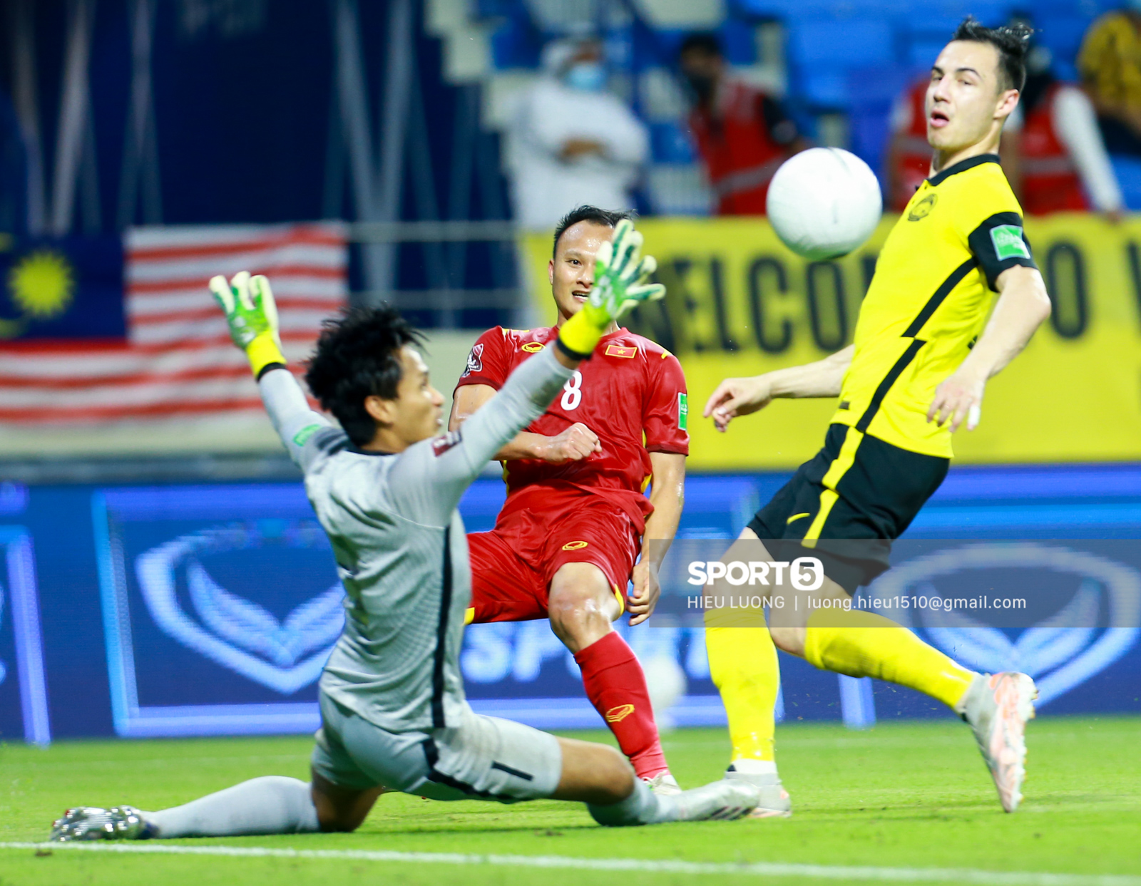 Hoàng Đức chơi hay bất ngờ, thay thế hoàn hảo cho Tuấn Anh ở tuyển Việt Nam - Ảnh 7.