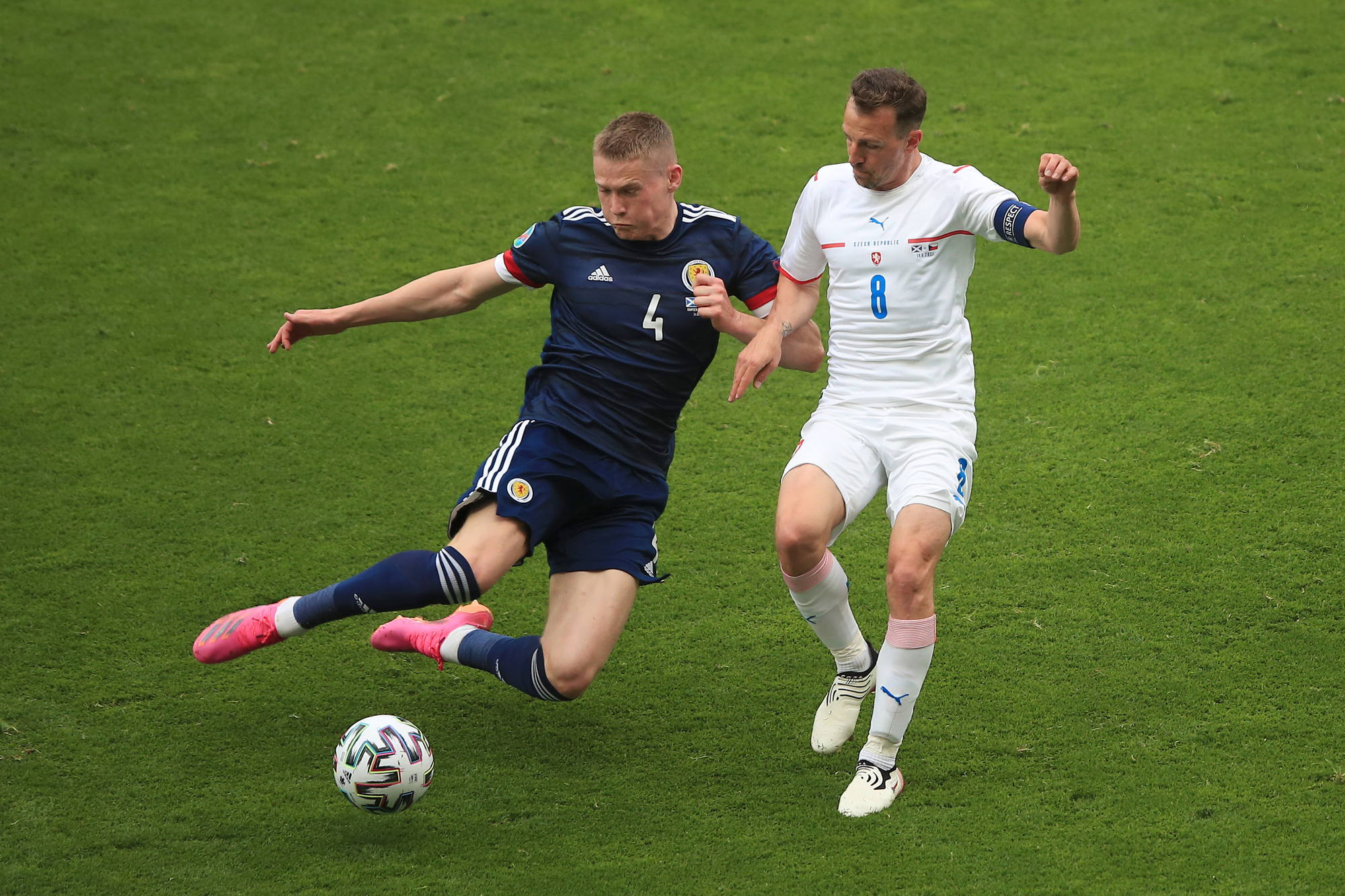 Siêu phẩm giữa sân giúp CH Czech nhấn chìm tuyển Scotland - Ảnh 7.