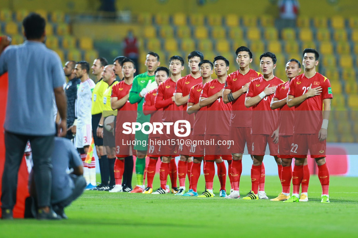Đường truyền tín hiệu từ UAE gặp vấn đề khiến VTV lỡ phát sóng 6 phút đầu trận đấu của tuyển Việt Nam - Ảnh 1.