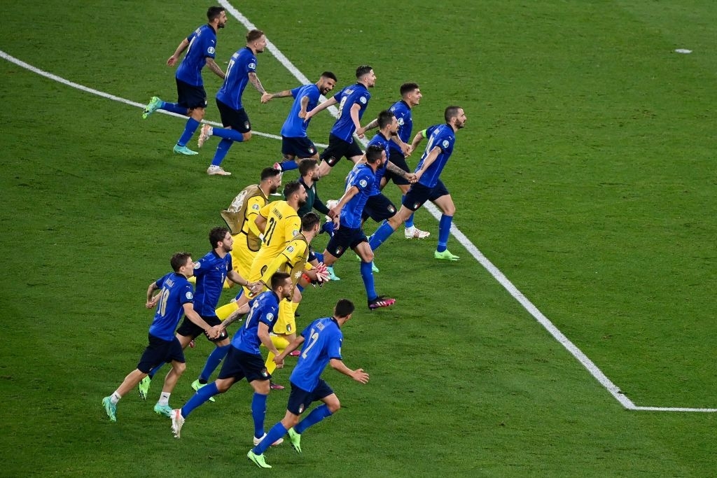 Italia chính thức vượt qua vòng bảng sau màn phô trương sức mạnh trước Thụy Sĩ - Ảnh 8.
