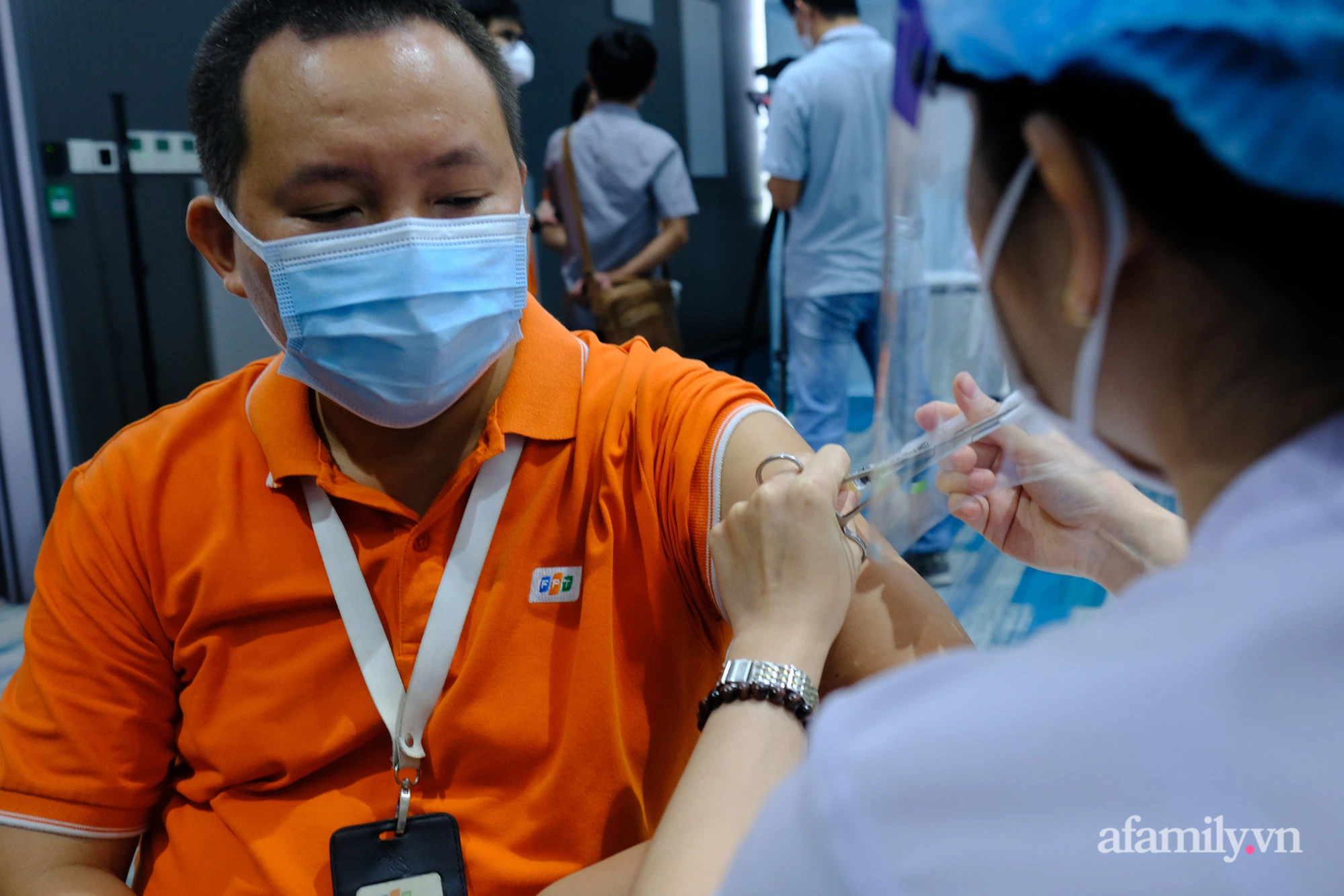 1.000 nhân viên Khu Công nghệ cao khởi đầu chiến dịch tiêm vắc xin COVID-19 lớn nhất từ trước đến nay ở TP.HCM - Ảnh 8.