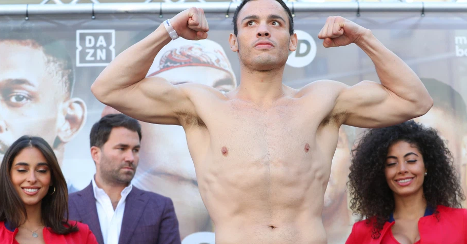 Thừa 2kg, nhà cựu vô địch quyền Anh thế giới Julio Chavez mất luôn 100 nghìn USD vào túi Anderson Silva - Ảnh 1.