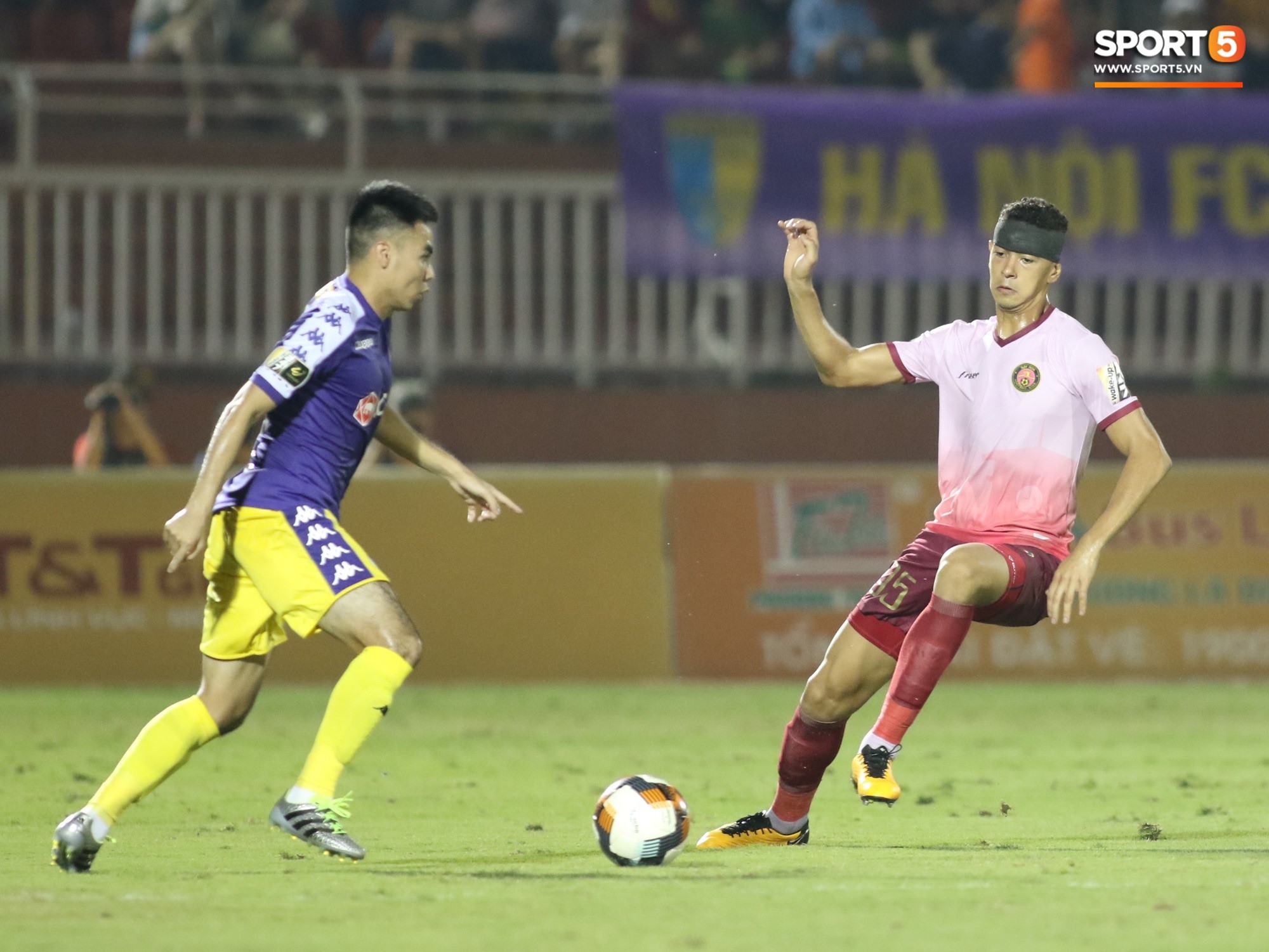 Hà Nội và Sài Gòn vẫn 'bỏ ngỏ' khả năng đá AFC Cup 2021 - Ảnh 1.