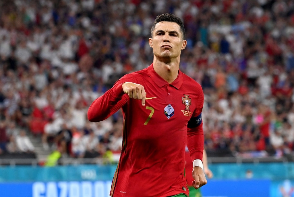 5 sự kiện không thể quên ở vòng bảng Euro 2020: Ronaldo vừa sắm vai người, vừa đóng vai &quot;ác&quot; - Ảnh 4.