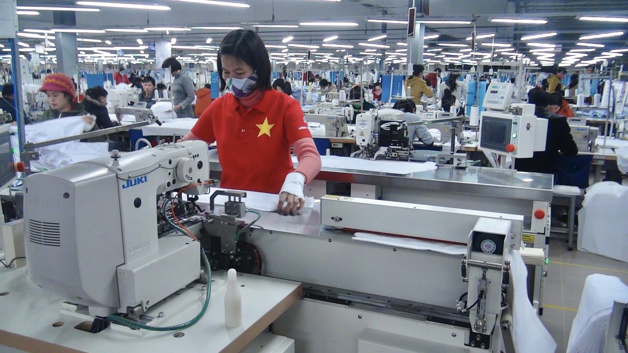 Đà Nẵng chắp nối, giới thiệu việc làm cho 2.017 lao động - Ảnh 1.