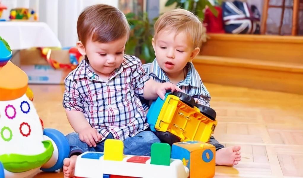 Biểu hiện của một đứa trẻ khi bị cướp đồ chơi có thể cho thấy EQ của trẻ như thế nào, cha mẹ cần quan sát cẩn thận - Ảnh 3.