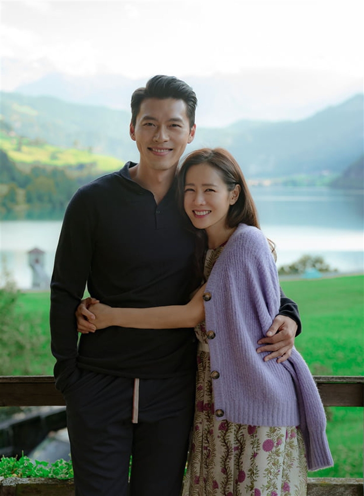 Đến lượt Viện Văn hóa Hàn Quốc tham gia đội quân &quot;đẩy thuyền&quot; Hyun Bin - Son Ye Jin, chỉ một hành động khiến fan rần rần - Ảnh 4.