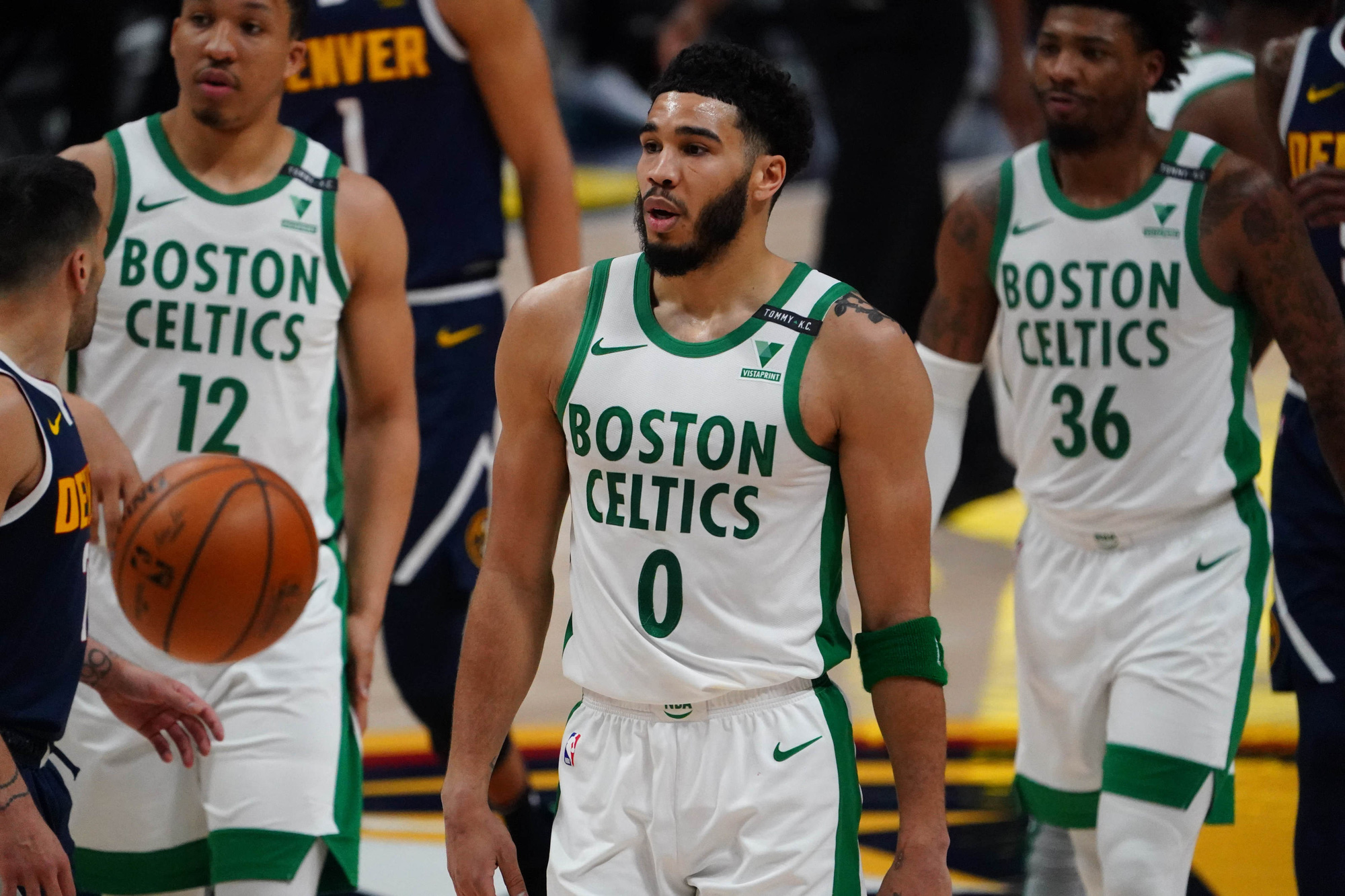 Ngỡ ngàng trước thân phận vị hôn phu của tân HLV trưởng Boston Celtics - Ảnh 9.