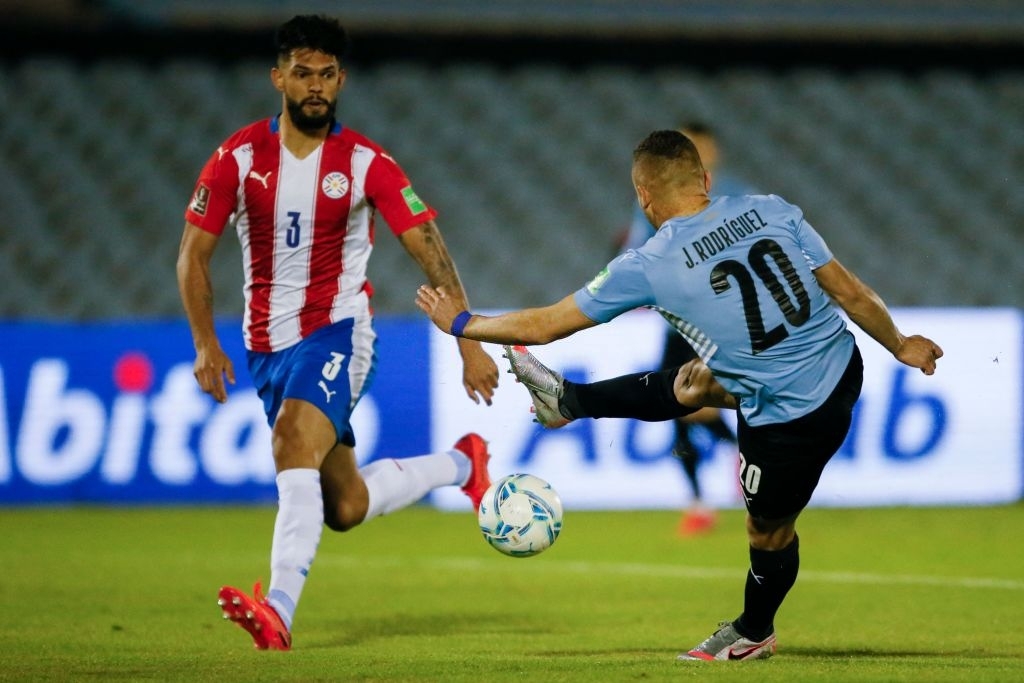 Suarez &quot;tịt ngòi&quot;, Uruguay hòa không bàn thắng với Paraguay - Ảnh 3.