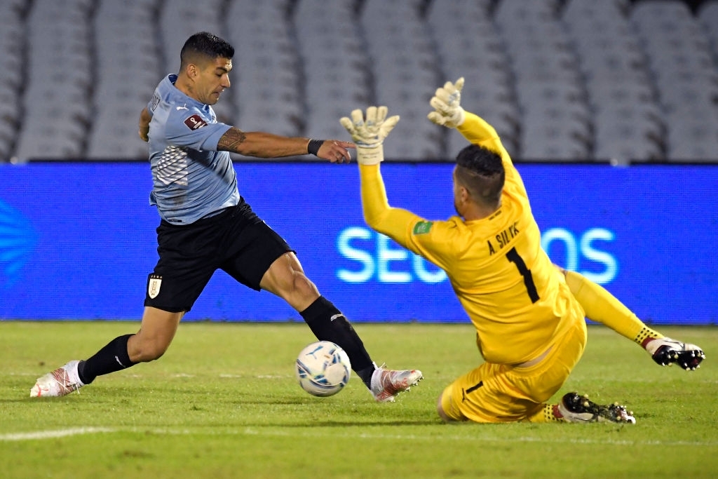 Suarez &quot;tịt ngòi&quot;, Uruguay hòa không bàn thắng với Paraguay - Ảnh 6.