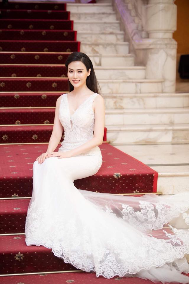 Trầm trồ khi ngắm lại nhan sắc Nguyễn Thu Thủy lúc đăng quang Hoa hậu Việt Nam năm 18 tuổi - Ảnh 7.