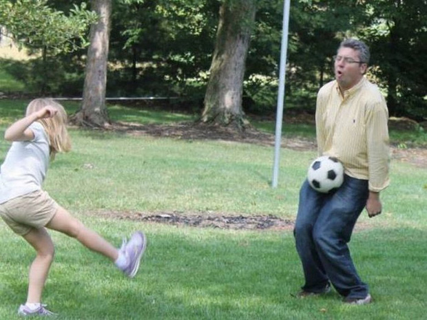 Những bức hình dìm hàng được chụp vào đúng thời điểm đầy hài hước - Ảnh 3.