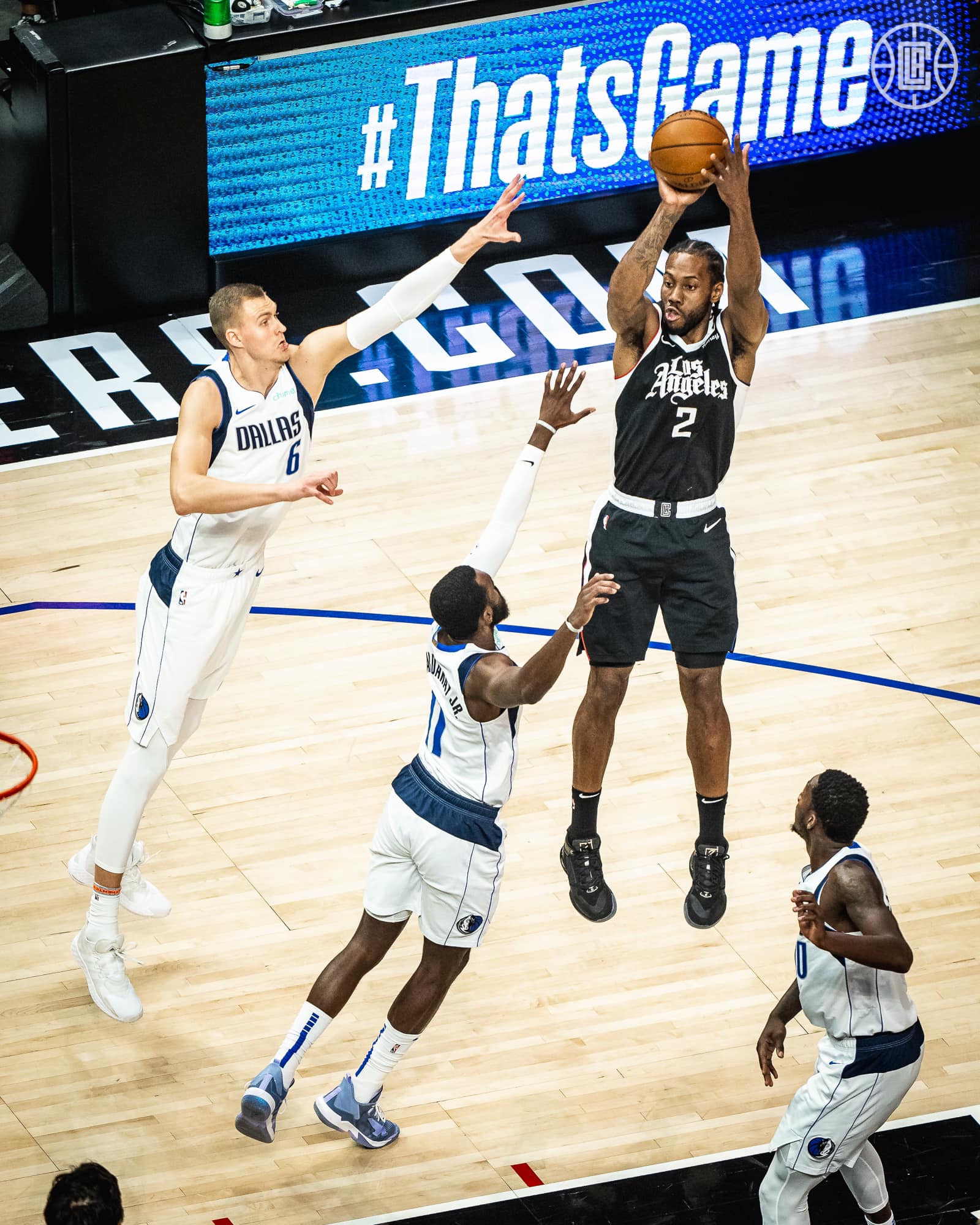 Từ chối 46 điểm của Luka Doncic, Kawhi Leonard và Los Angeles Clippers chính thức bước vào bán kết miền Tây - Ảnh 2.