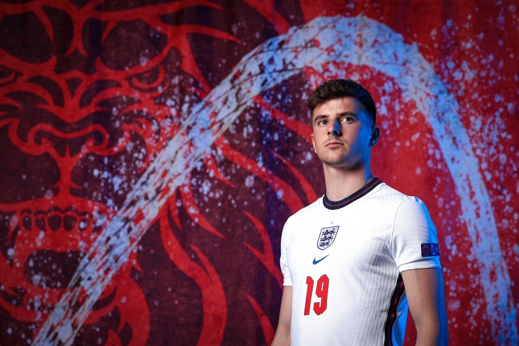 Mason Mount điển trai khi cùng các đồng đội chuẩn bị cho trận tứ kết Euro 2020 - Ảnh 8.