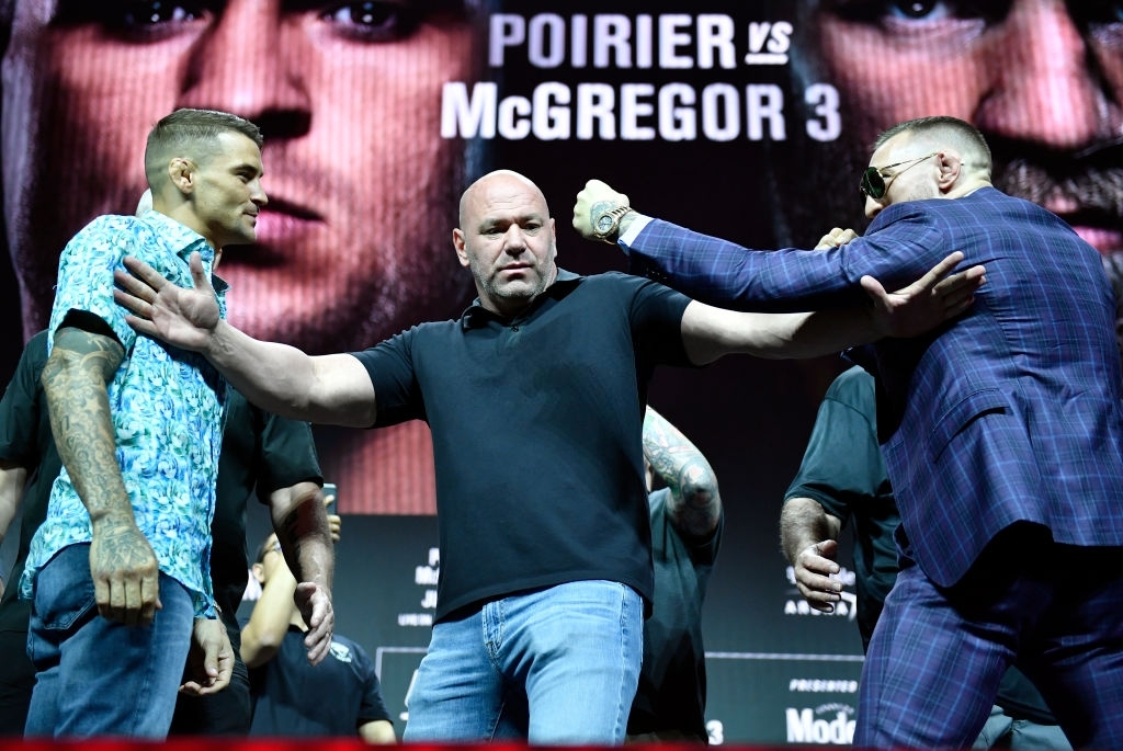 Câu chuyện của những fan Conor McGregor và cuộc đổ bộ tới Las Vegas - Ảnh 4.