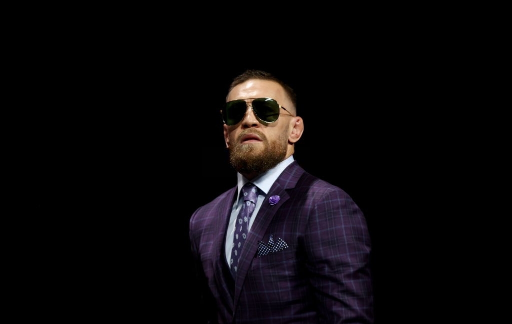 Câu chuyện của những fan Conor McGregor và cuộc đổ bộ tới Las Vegas - Ảnh 3.