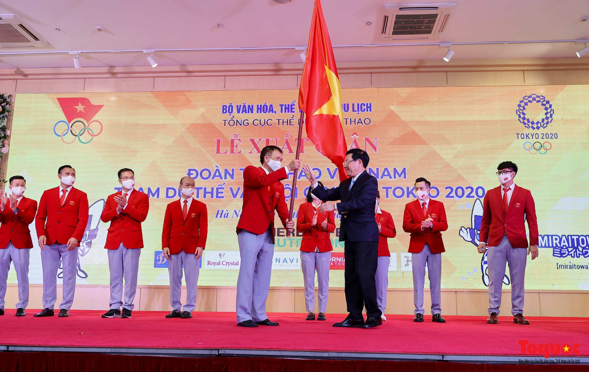 [Chùm ảnh] Lễ xuất quân Đoàn Thể thao Việt Nam tham dự Thế vận hội Olympic lần thứ XXXII - Ảnh 6.