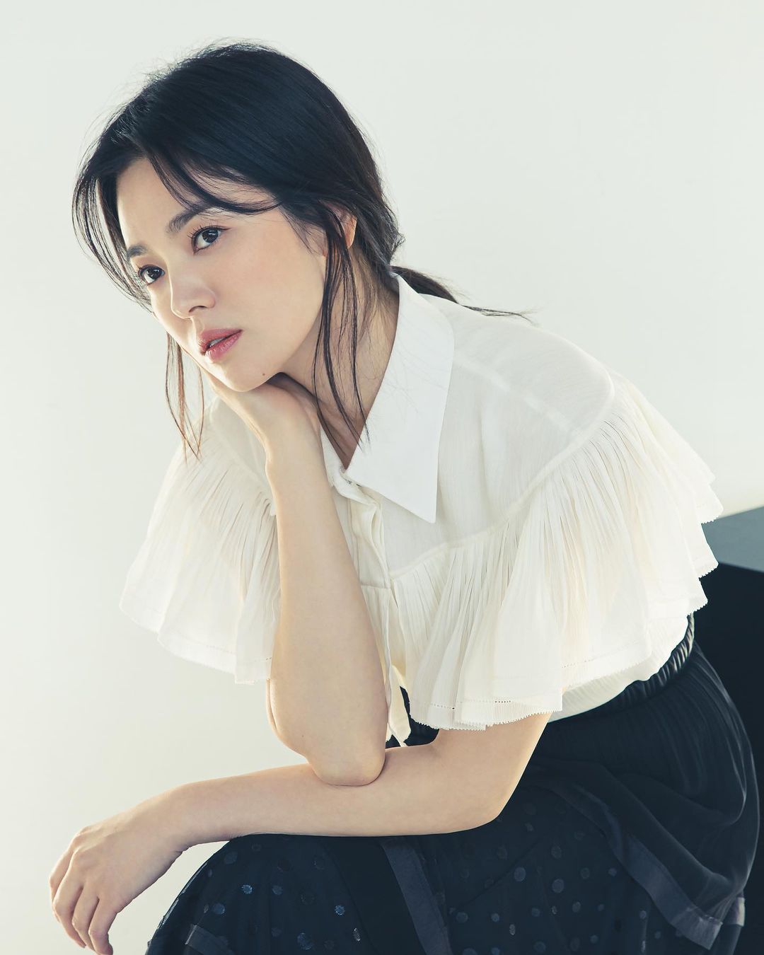 Hé lộ mối quan hệ bất ngờ của Song Hye Kyo với Á hậu bị đế chế Samsung ruồng bỏ, tin hot lên cả top 1 Naver - Ảnh 7.